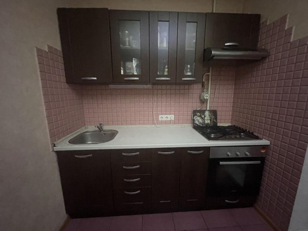 Sale 1 bedroom-(s) apartment 33 sq. m., Petra Vershyhory Street 9а