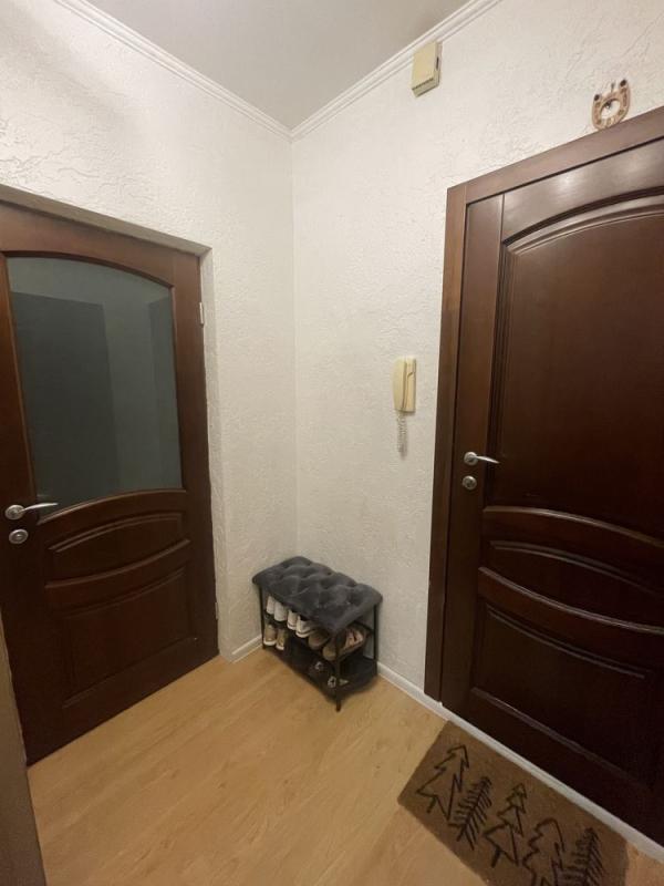 Sale 1 bedroom-(s) apartment 33 sq. m., Petra Vershyhory Street 9а