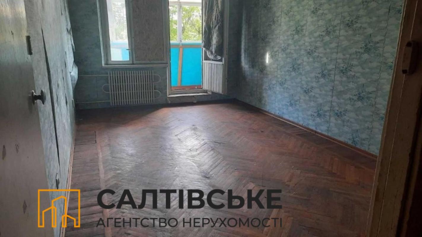 Продаж 3 кімнатної квартири 65 кв. м, Героїв Праці вул. 33