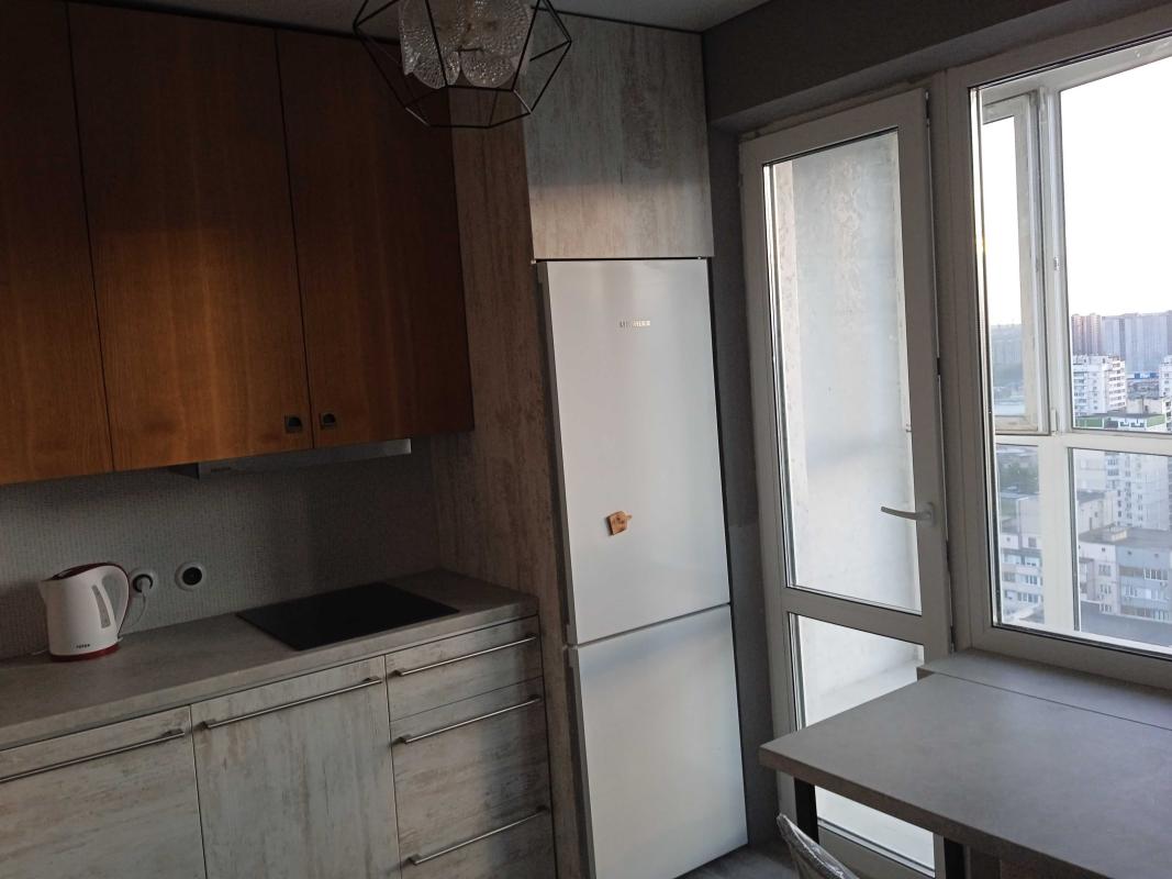 Long term rent 2 bedroom-(s) apartment Vyshniakivska Street 4