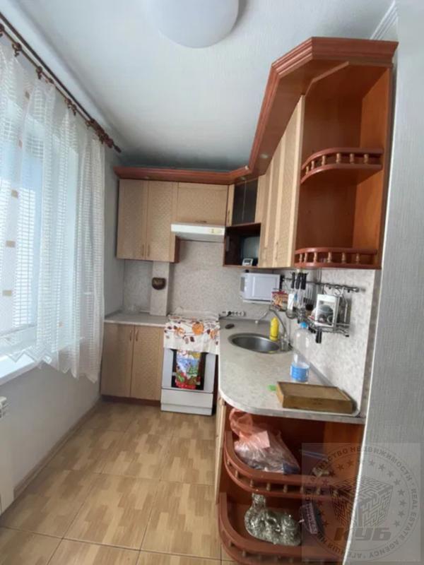 Sale 1 bedroom-(s) apartment 28 sq. m., Symyrenka Street