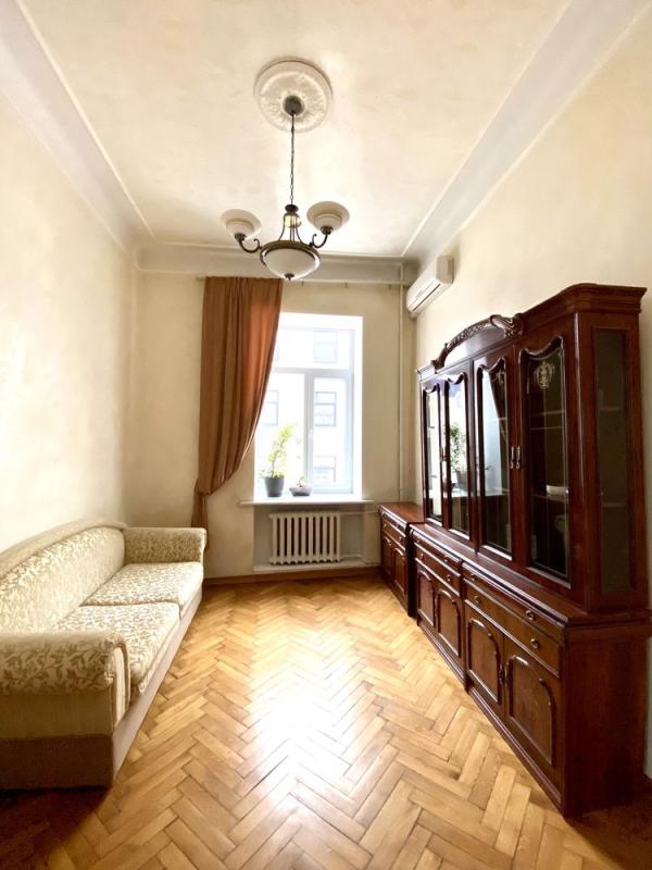 Долгосрочная аренда 3 комнатной квартиры Саксаганского ул. 30