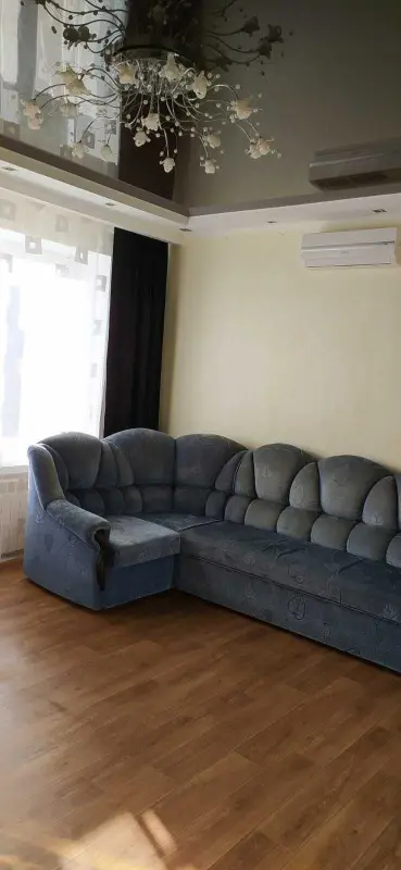 Apartment for rent - maidan Zakhysnykiv Ukrainy 1