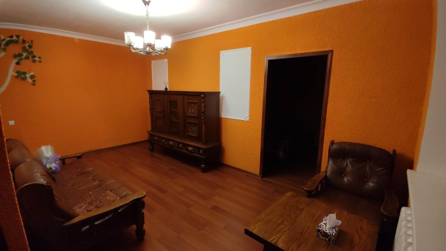 Long term rent 2 bedroom-(s) apartment Hryhoriya Chuprynky street (Chudnovskoho Street) 8а