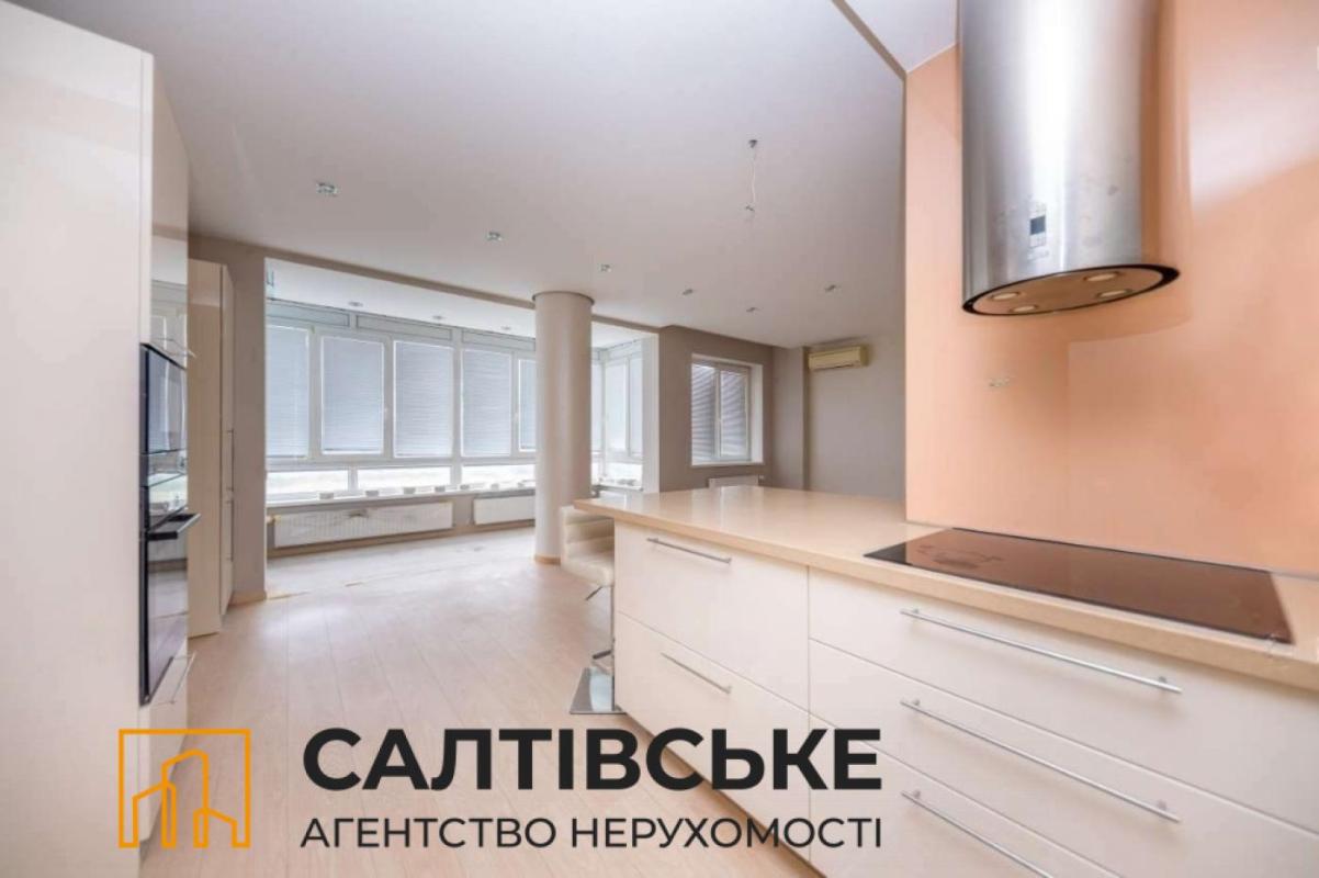 Sale 2 bedroom-(s) apartment 76 sq. m., Traktorobudivnykiv Avenue 94в