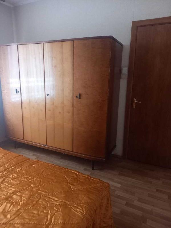Продаж 2 кімнатної квартири 55 кв. м, Героїв Дніпра вул. 79