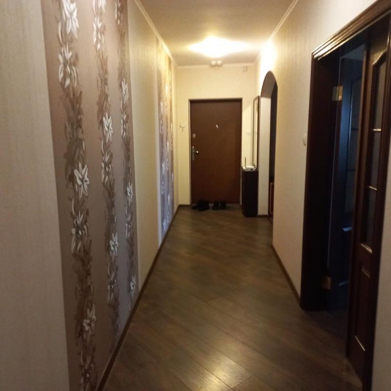 Long term rent 3 bedroom-(s) apartment Yelyzavety Chavdar Street 22