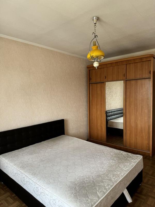 Sale 3 bedroom-(s) apartment 102 sq. m., Revutskoho Street 5