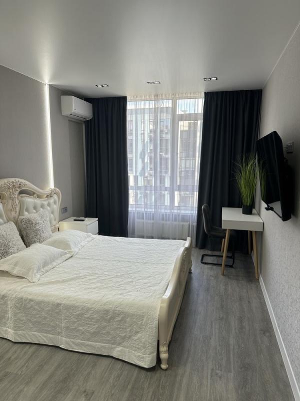 Long term rent 1 bedroom-(s) apartment Teremkivska Street 4а