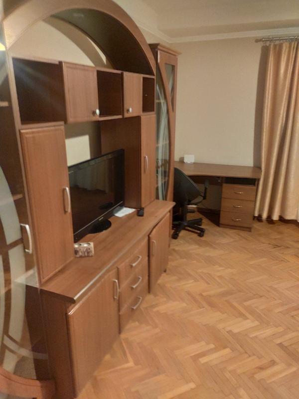 Long term rent 1 bedroom-(s) apartment Volodymyro-Lybidska Street 16