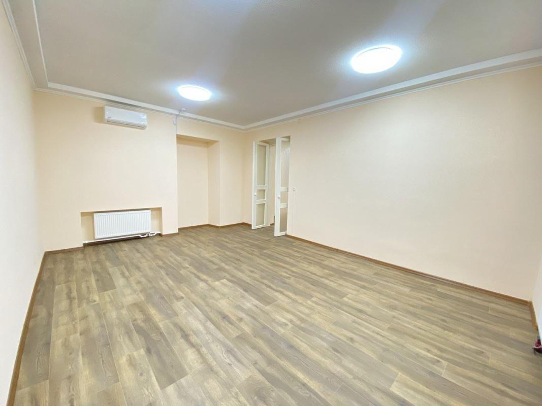 Long term rent 2 bedroom-(s) apartment Lyudmyly Hurchenko lane (Samerovsky Lane) 3д