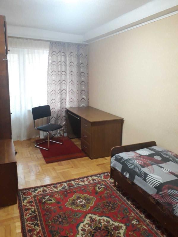 Long term rent 2 bedroom-(s) apartment Vasylia Tiutiunnyka Street (Anri Barbiusa Street) 51/1А