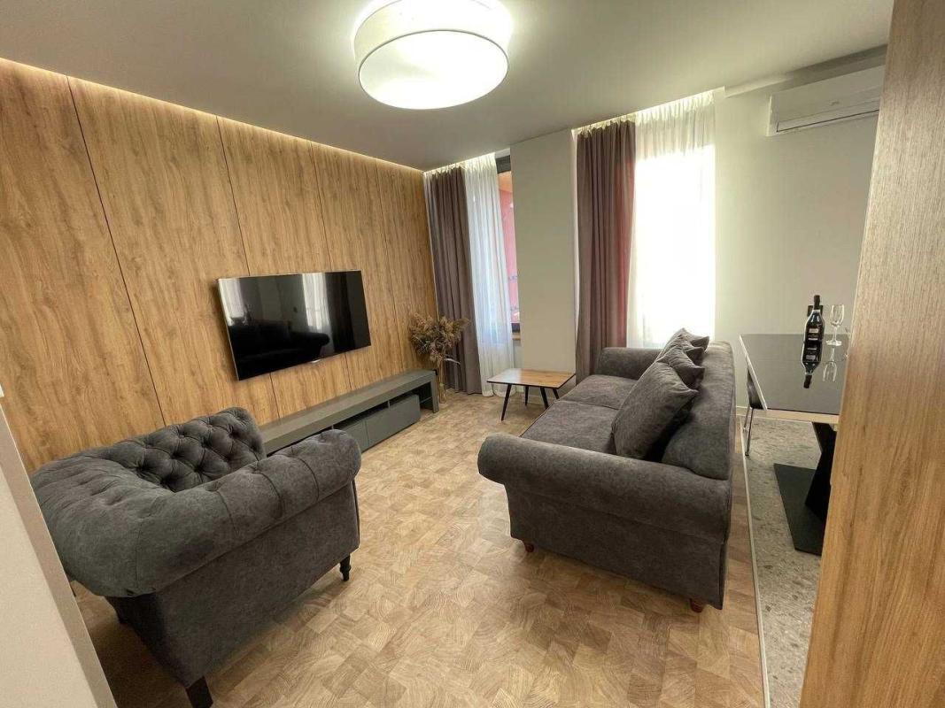 Long term rent 2 bedroom-(s) apartment Beresteiska Avenue (Peremohy Avenue) 67