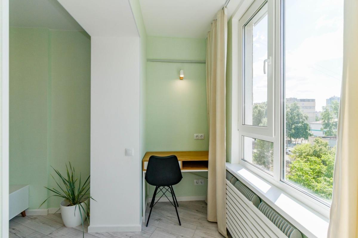Long term rent 2 bedroom-(s) apartment Pryrichna Street 27Г