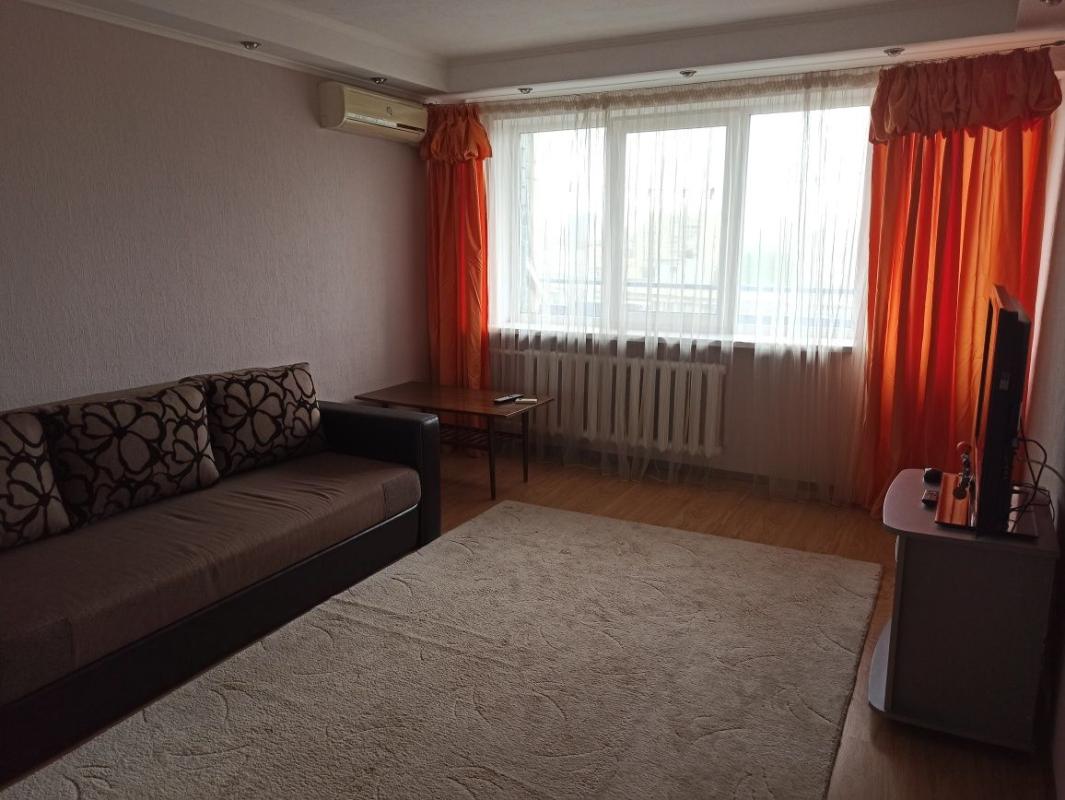 Long term rent 1 bedroom-(s) apartment Rusanivska Embarkment 16