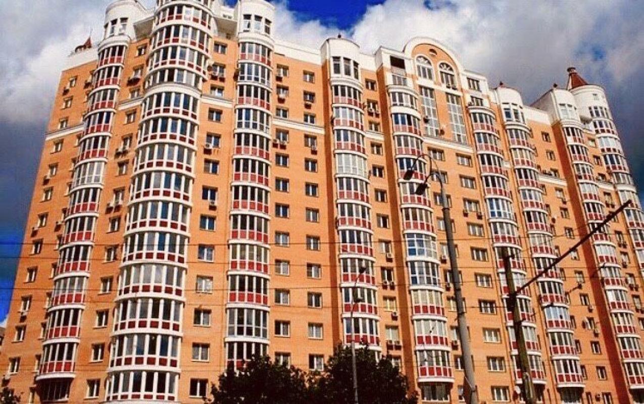 Long term rent 3 bedroom-(s) apartment Levko Lukianenko Street (Marshala Tymoshenka Street) 21к7