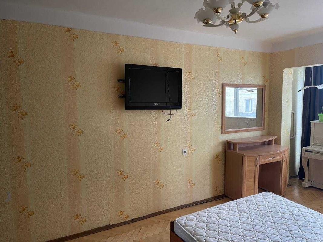 Long term rent 2 bedroom-(s) apartment Panteleimona Kulisha Street (Cheliabinska Street) 1