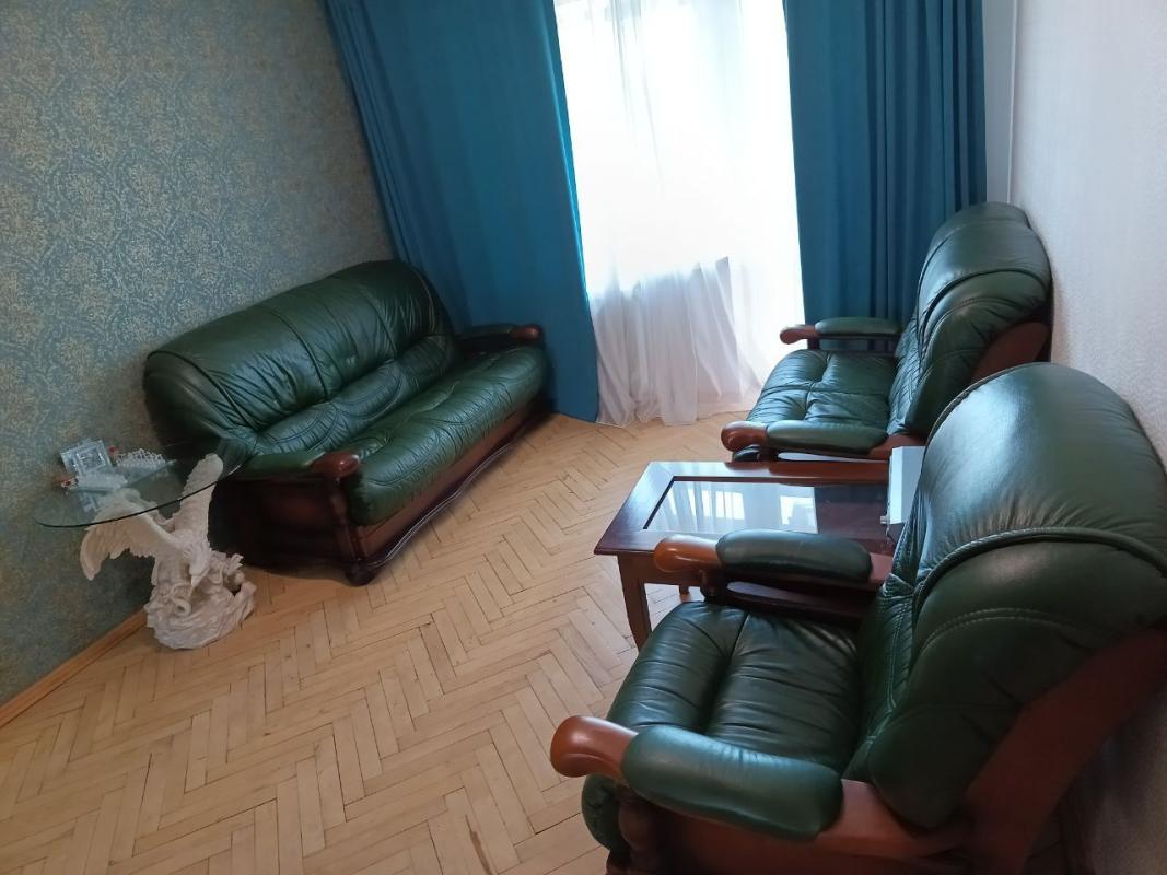 Long term rent 2 bedroom-(s) apartment Budivelnykiv Street 18