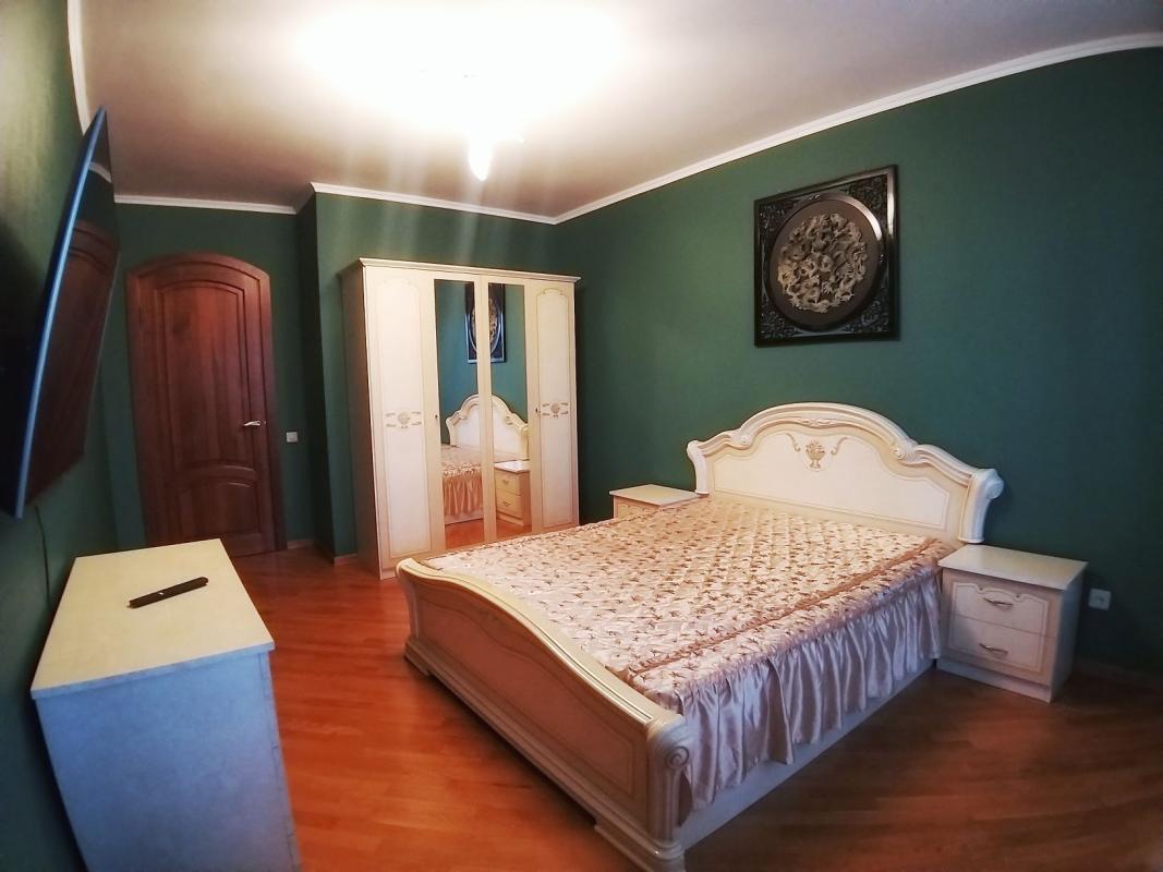 Long term rent 2 bedroom-(s) apartment Trostianetska Street 49