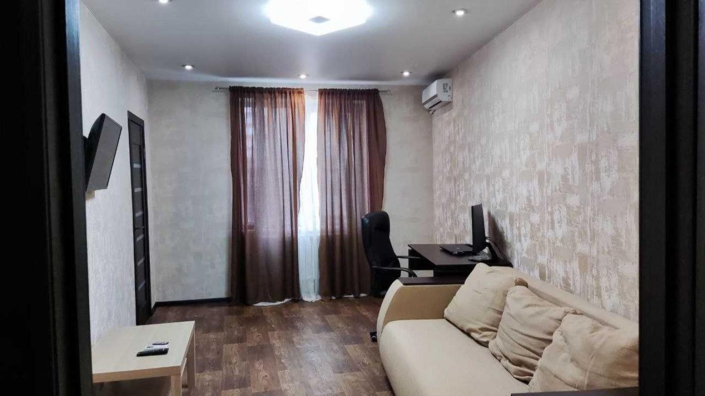 Long term rent 2 bedroom-(s) apartment Klochkivska Street 109б