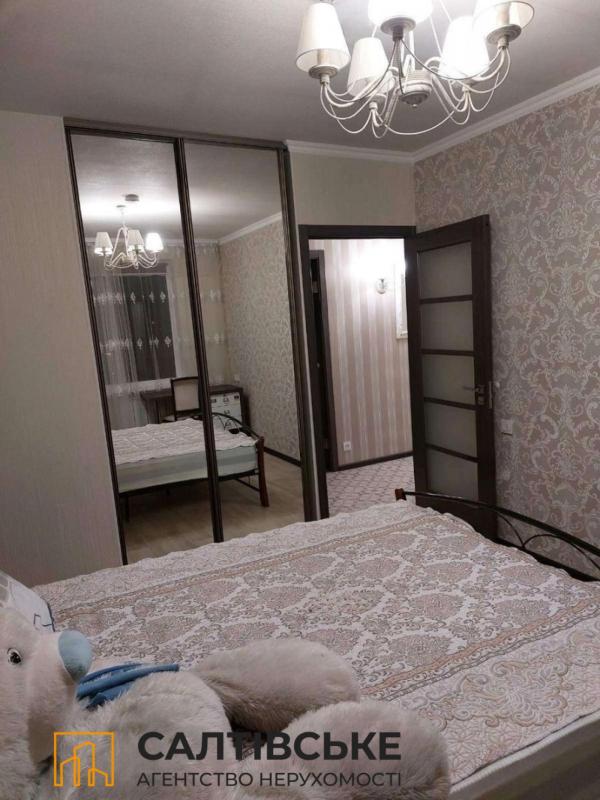 Sale 3 bedroom-(s) apartment 65 sq. m., Valentynivska street 11