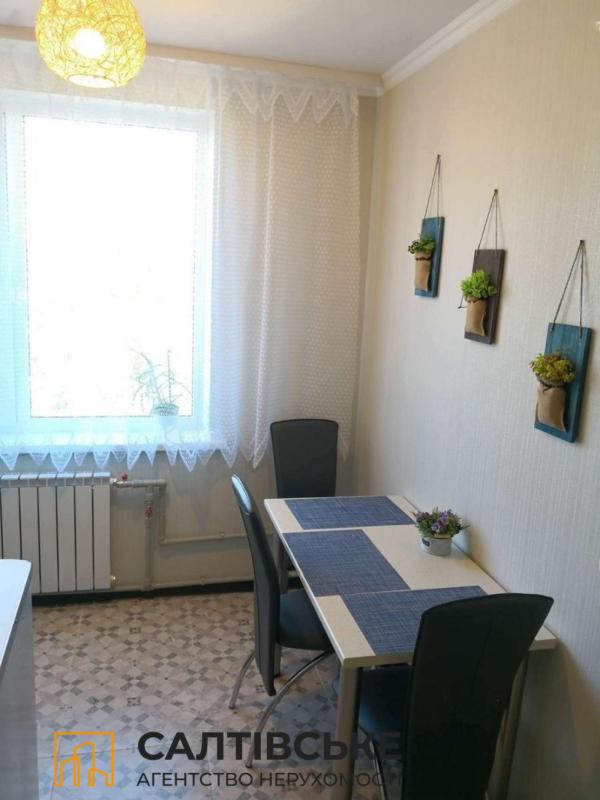 Sale 3 bedroom-(s) apartment 65 sq. m., Valentynivska street 11