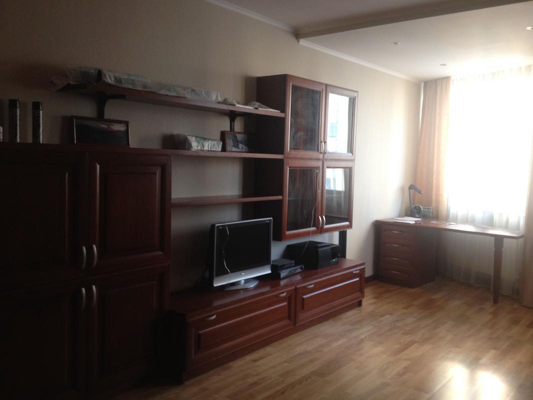 Long term rent 1 bedroom-(s) apartment Anny Akhmatovoi Street 30