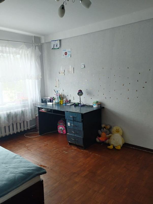 Продаж 3 кімнатної квартири 62 кв. м, Едуарда Вільде вул. 3а
