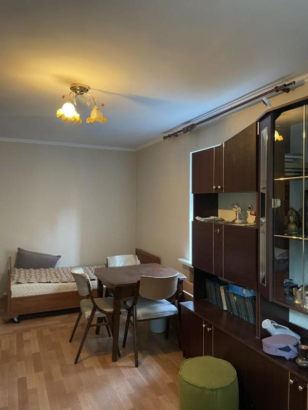 Продаж 1 кімнатної квартири 30 кв. м, Олени Теліги вул. 3а