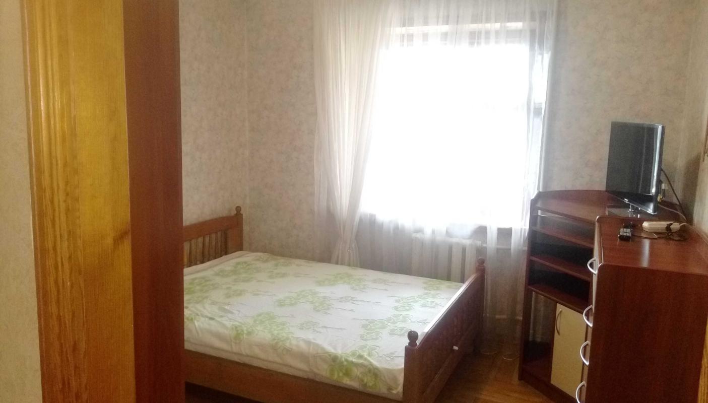 Long term rent 2 bedroom-(s) apartment Mykoly Mikhnovskoho Boulevard (Druzhby Narodiv Boulevard) 3б