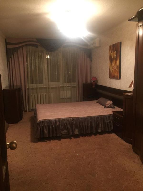 Long term rent 3 bedroom-(s) apartment Simferopolska Street 8