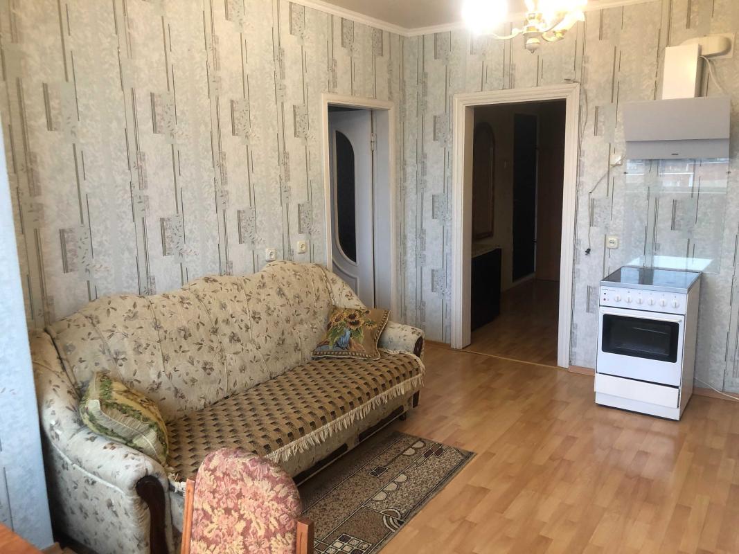 Long term rent 1 bedroom-(s) apartment Revutskoho Street 42