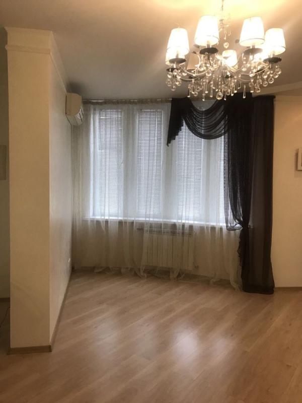 Долгосрочная аренда 2 комнатной квартиры Днепровская набережная 23