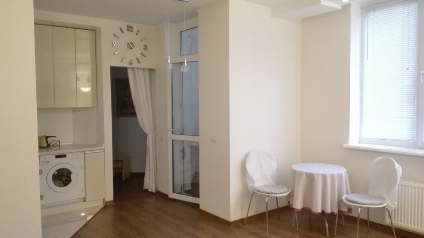 Long term rent 2 bedroom-(s) apartment Mykhaila Maksymovycha Street (Onufriia Trutenka Street) 3
