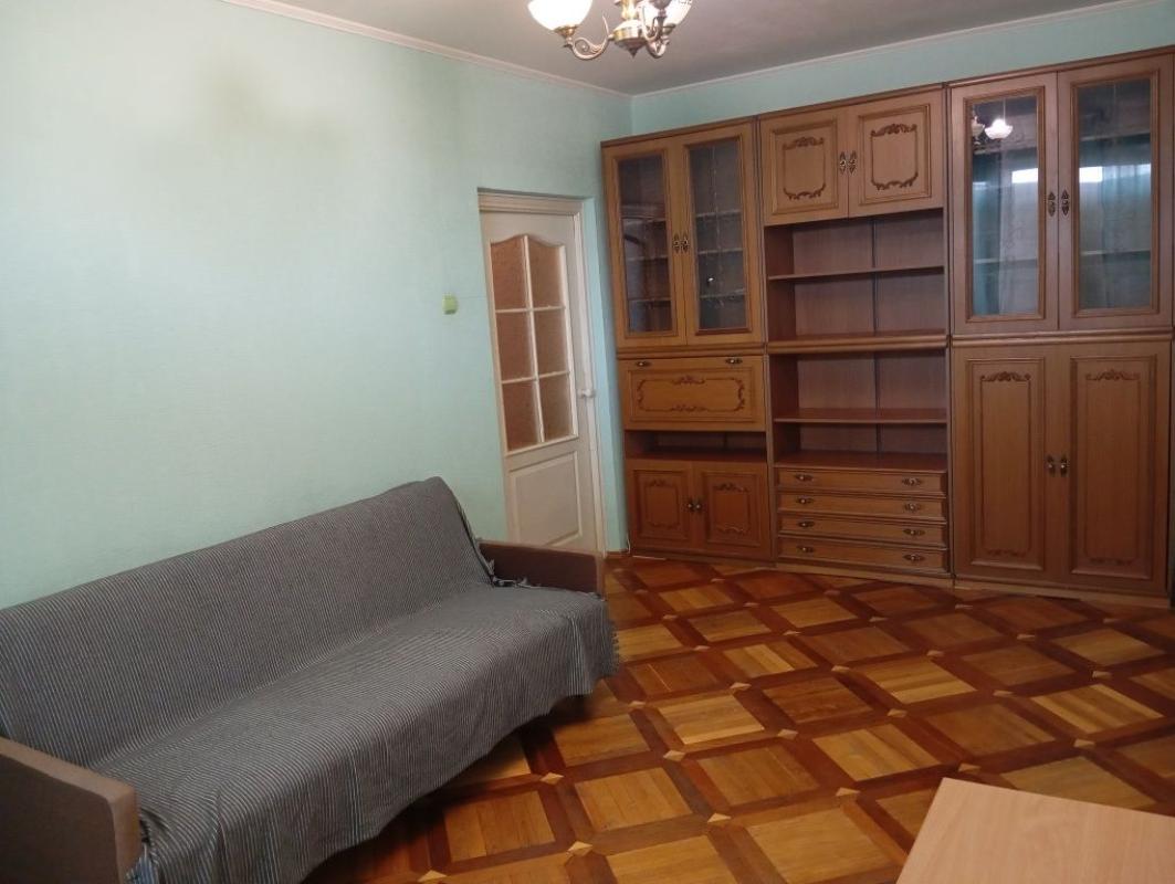 Довгострокова оренда 2 кімнатної квартири Композитора Лятошинського вул. 28