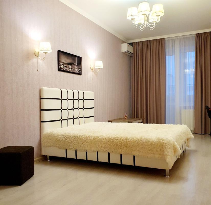 Long term rent 1 bedroom-(s) apartment Peremohy Avenue 66д