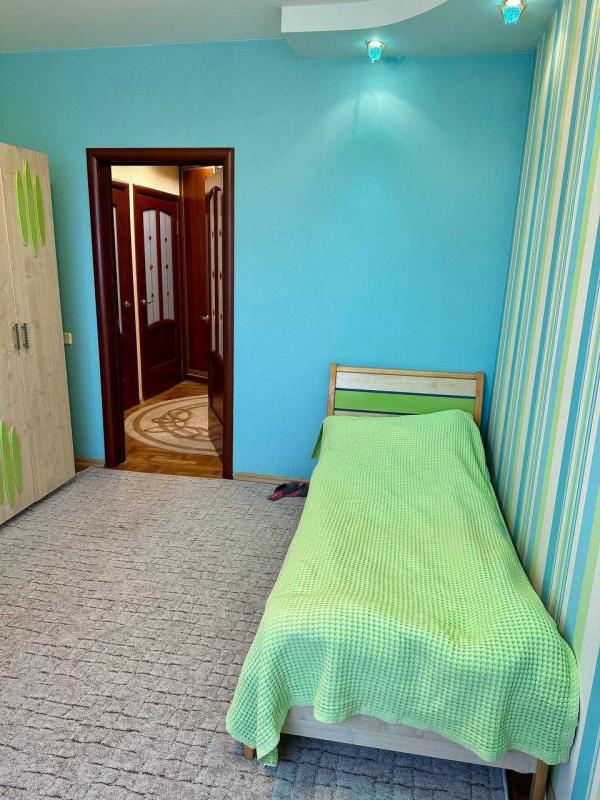 Long term rent 3 bedroom-(s) apartment Ichkerska street (Hroznenska Street) 18