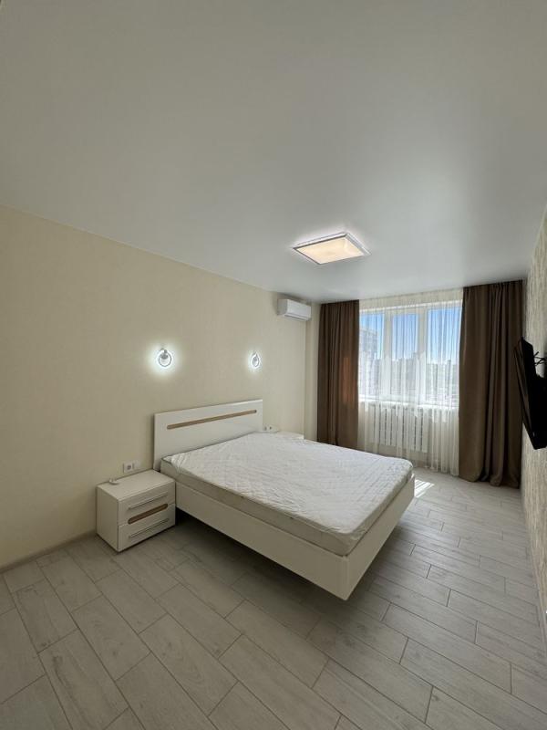 Long term rent 1 bedroom-(s) apartment Hvardiytsiv-Shyronintsiv Street 74Б