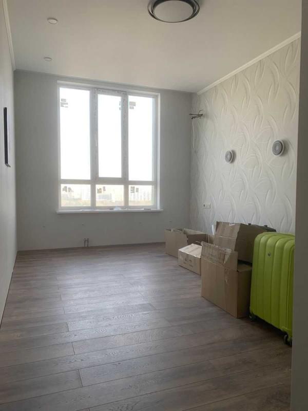 Продаж 2 кімнатної квартири 62 кв. м, Каховська вул. 62