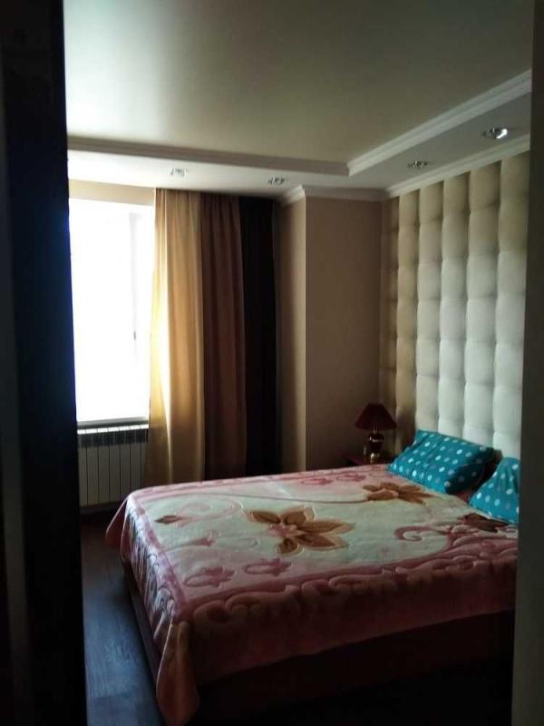 Sale 3 bedroom-(s) apartment 76 sq. m., Petra Hryhorenka Avenue (Marshala Zhukova Avenue) 16