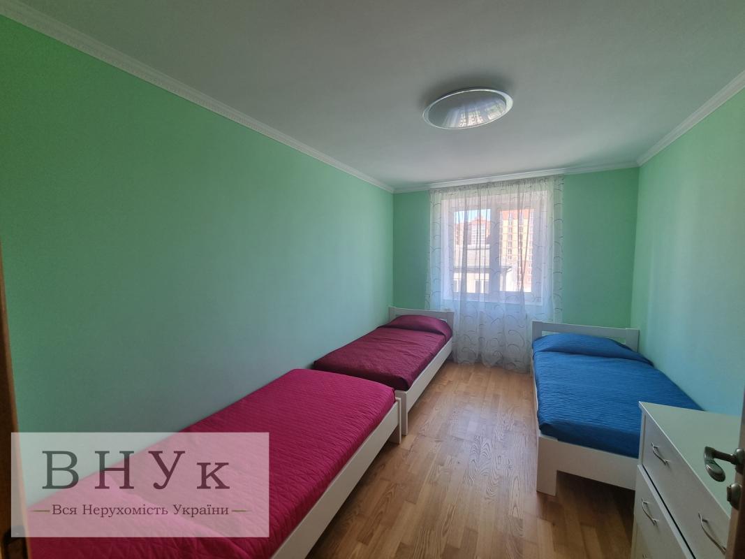Продажа 3 комнатной квартиры 87 кв. м, Лучаковского ул. 14