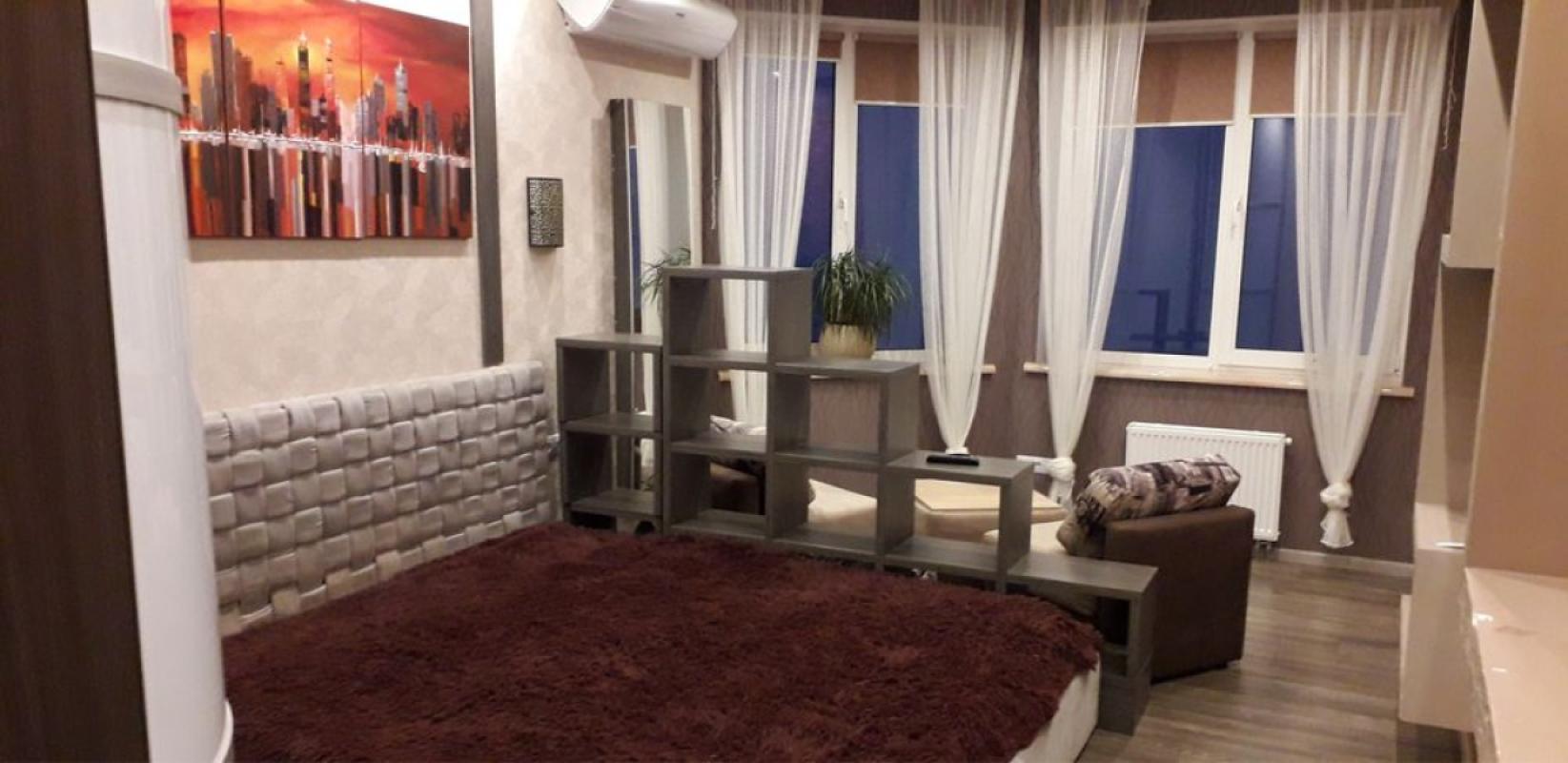 Long term rent 2 bedroom-(s) apartment Bakynska Street 37Д