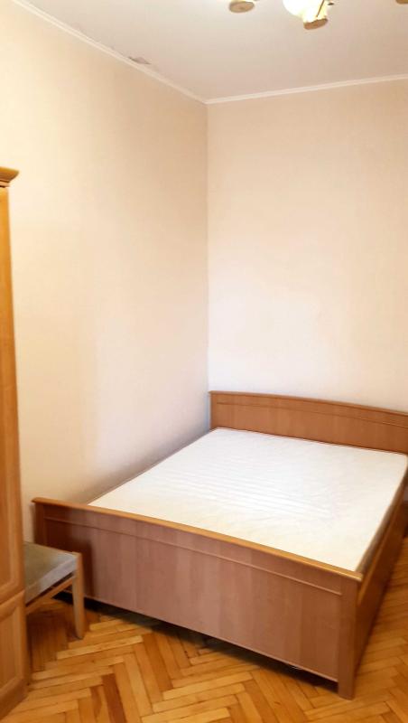 Long term rent 2 bedroom-(s) apartment Laboratornyi Lane 24