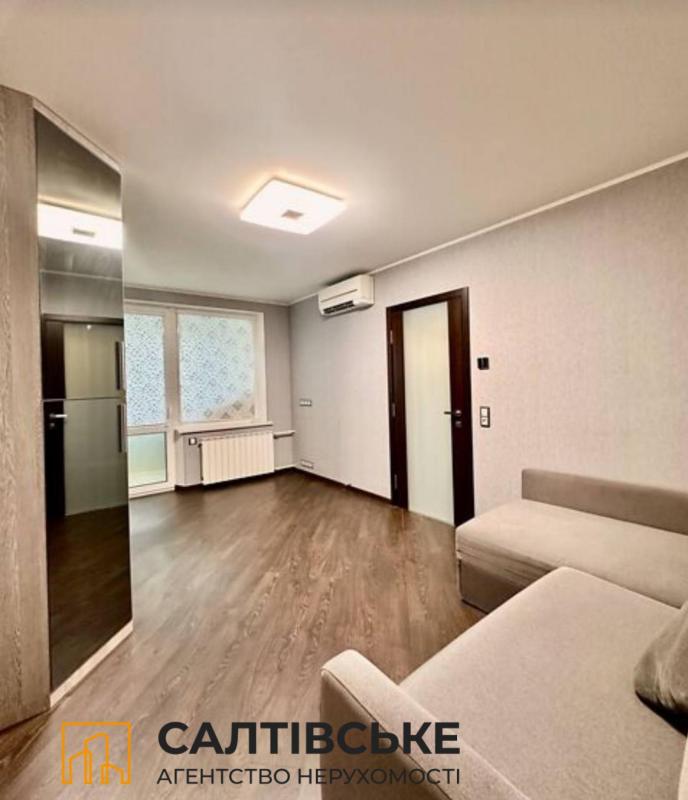Sale 1 bedroom-(s) apartment 33 sq. m., Traktorobudivnykiv Avenue 87