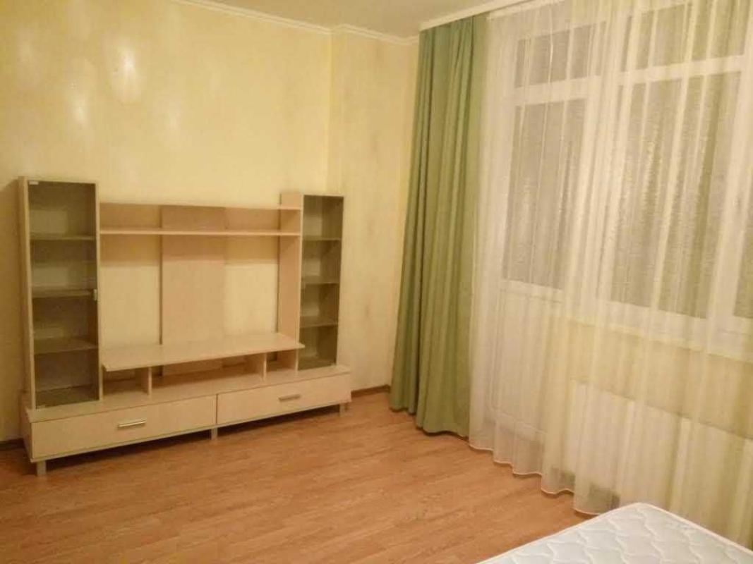 Long term rent 2 bedroom-(s) apartment Harmatna Street 20