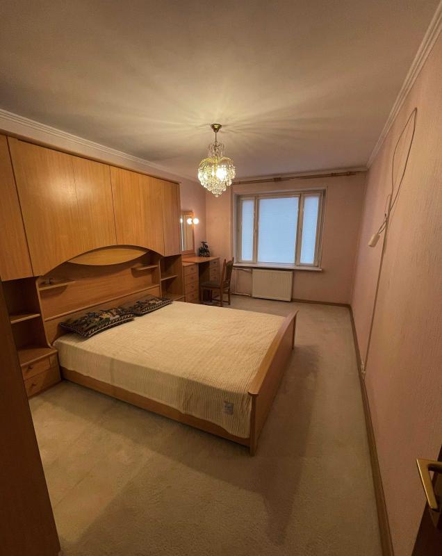 Long term rent 5 bedroom-(s) apartment Heroiv Dnipra Street 6