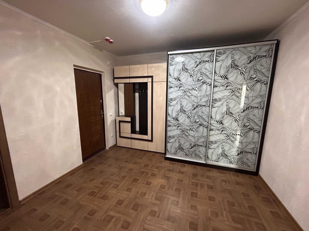 Long term rent 2 bedroom-(s) apartment Revutskoho Street 54