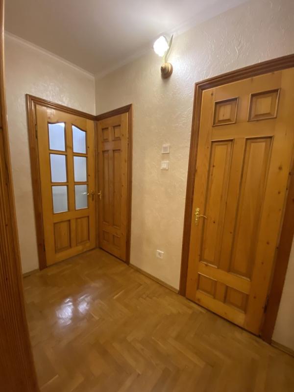 Долгосрочная аренда 2 комнатной квартиры Михаила Гришко ул. 38а