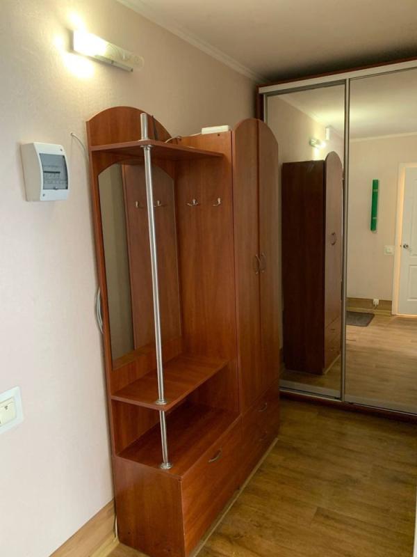 Long term rent 1 bedroom-(s) apartment Patriarkha Mstyslava Skrypnyka (Mykoly Ostrovskoho Street) 9