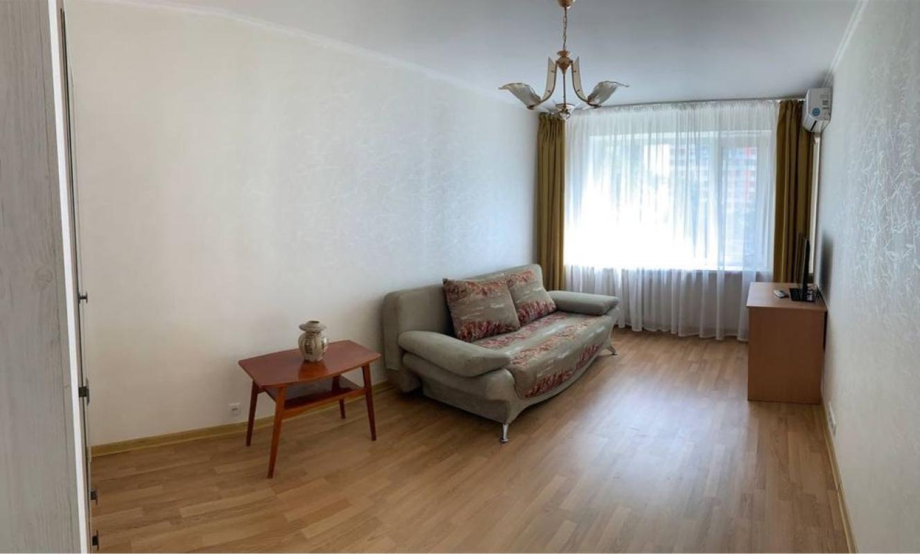 Long term rent 1 bedroom-(s) apartment Patriarkha Mstyslava Skrypnyka (Mykoly Ostrovskoho Street) 9